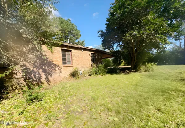 $29,900 | 18233 Old Highway 80, Edwards, MS 39066