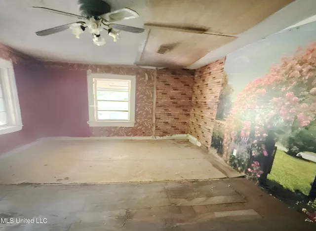 $34,900 | 18233 Old Highway 80, Edwards, MS 39066