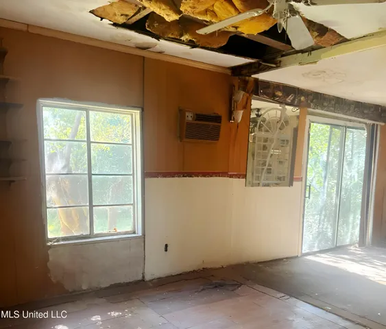 $34,900 | 18233 Old Highway 80, Edwards, MS 39066