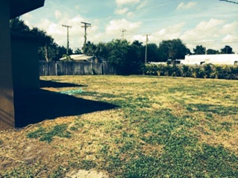 149 Northwest 10th Street Boca Raton, FL 33432 - Photo 2 of 10 fenced lot