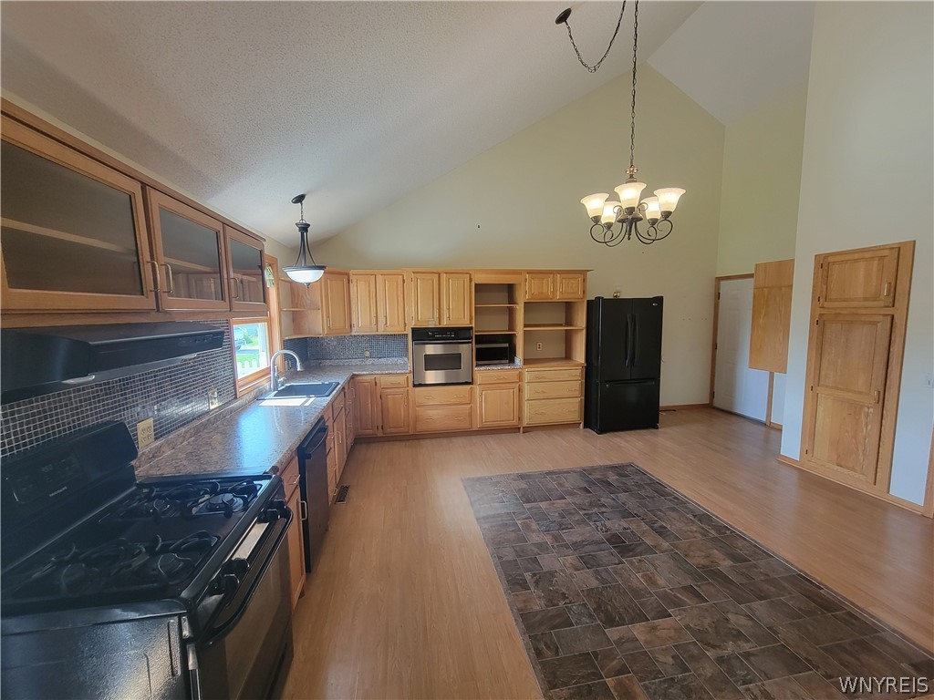 6945 Walmore Road Niagara Falls, NY 14304 - Photo 12 of 33