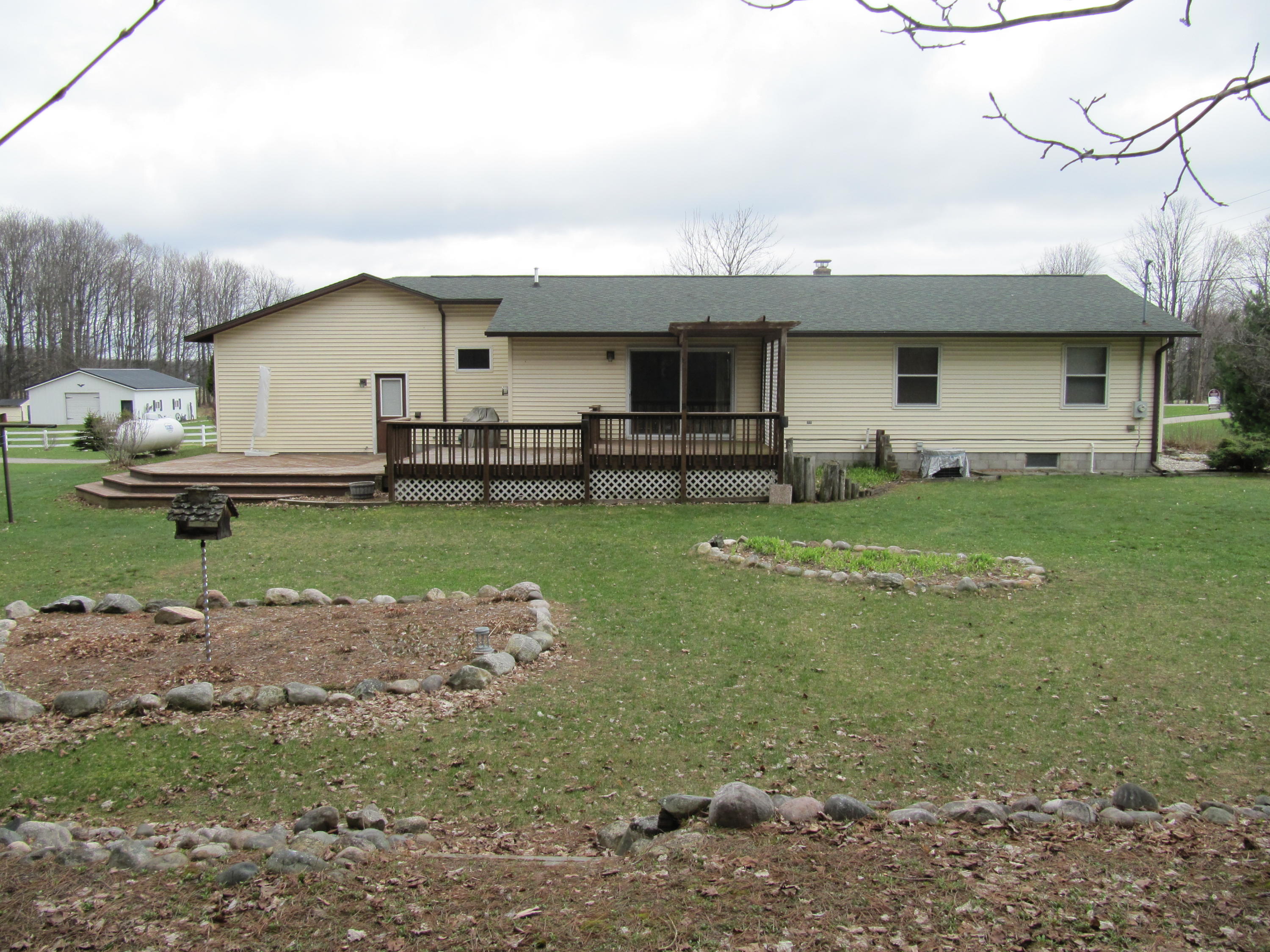 6264 Beckett Road Gaylord, MI 49735 - Photo 11 of 34 Gallery Image 11