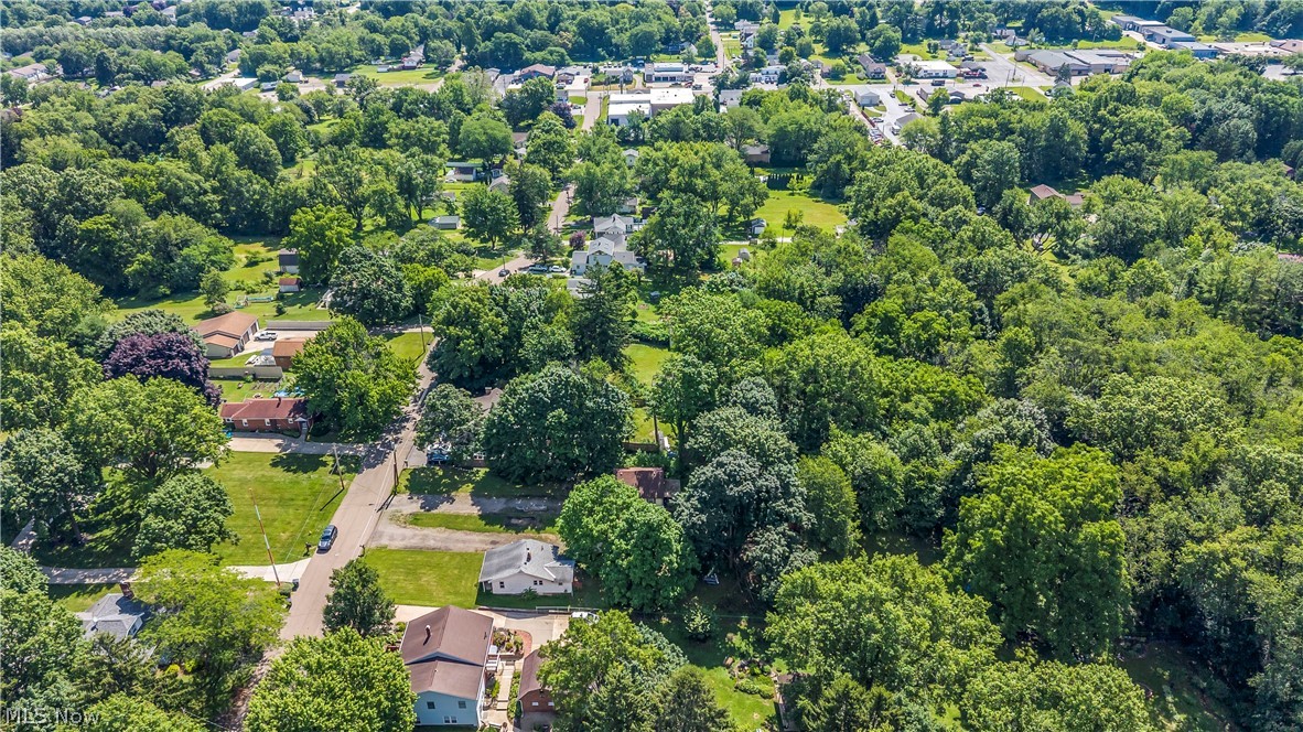 1664 Woods Road Akron, OH 44306 - Photo 13 of 17