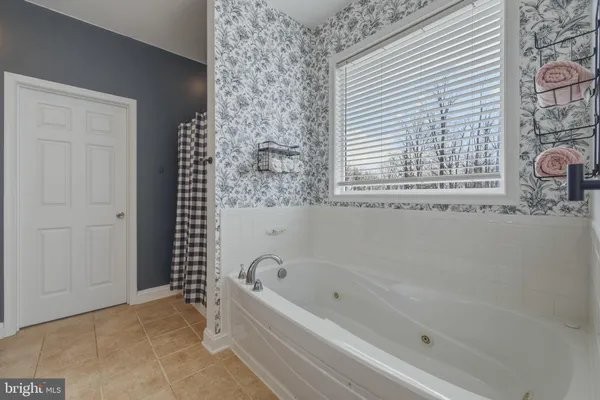 $625,000 | 257 Hunter Road, Maurertown, VA 22644