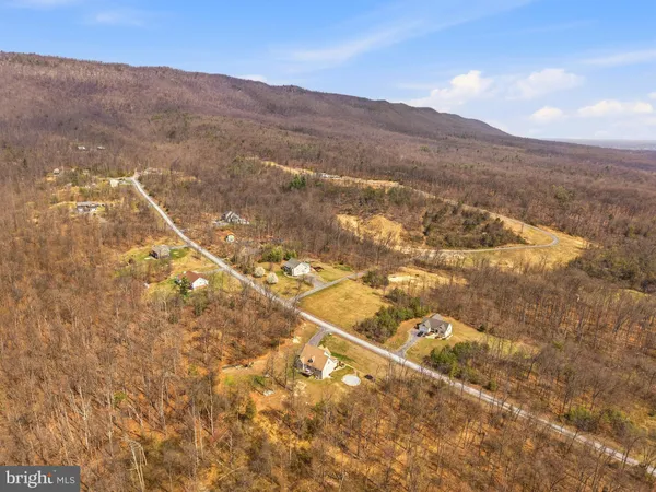 $625,000 | 257 Hunter Road, Maurertown, VA 22644