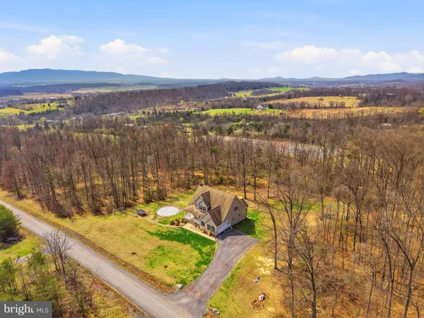 $625,000 | 257 Hunter Road, Maurertown, VA 22644