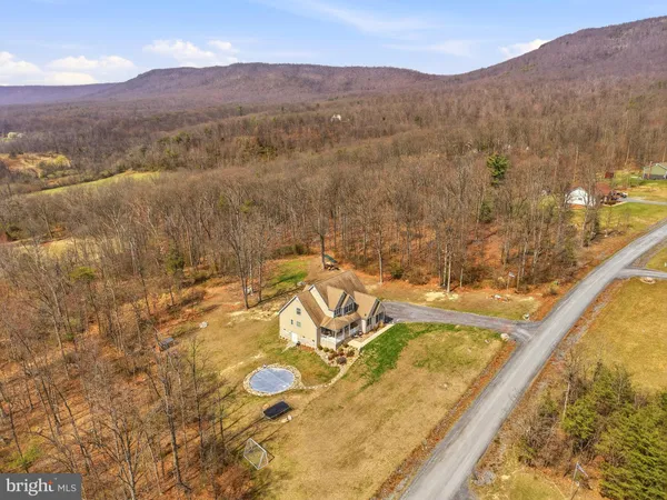 $625,000 | 257 Hunter Road, Maurertown, VA 22644