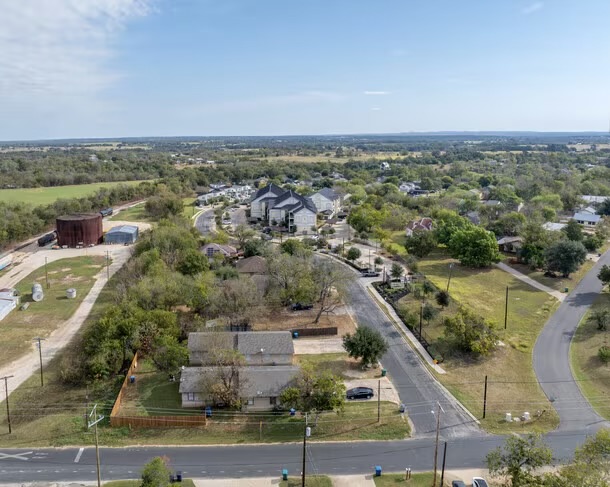 200 Maple Lane, Unit 1302 Elgin, TX 78621 - Photo 3 of 18 an aerial view of multiple house