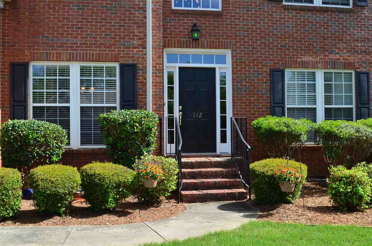 112 Myrtle Way Greer, SC 29650 - Photo 2 of 25 Gallery Image 2