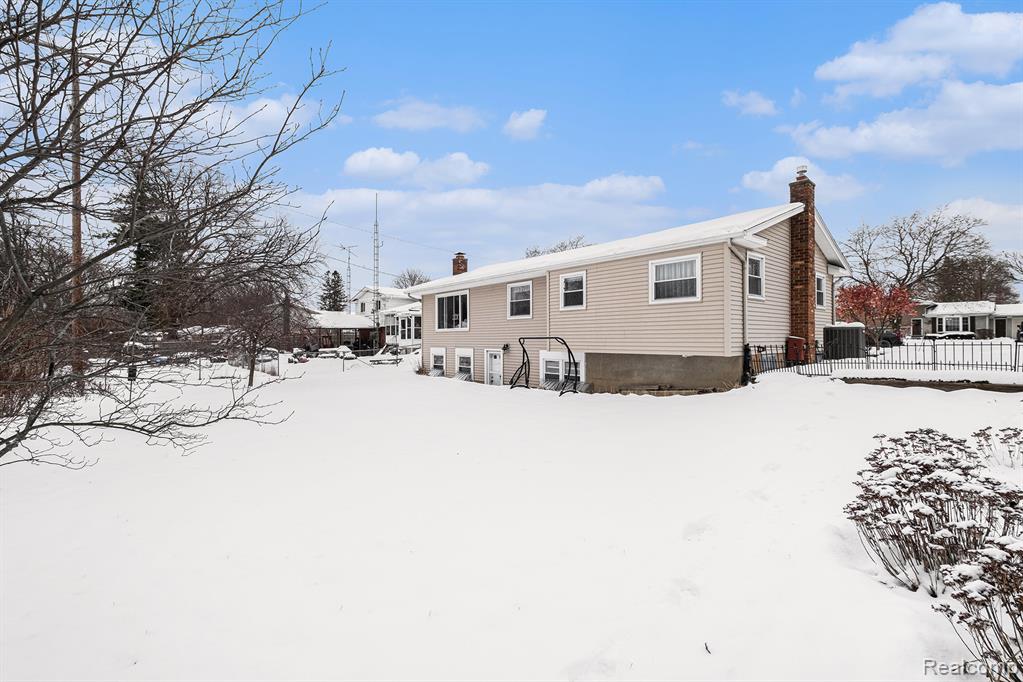 1345 Williamsburg Road Flint, MI 48507 - Photo 23 of 23 Gallery Image 23
