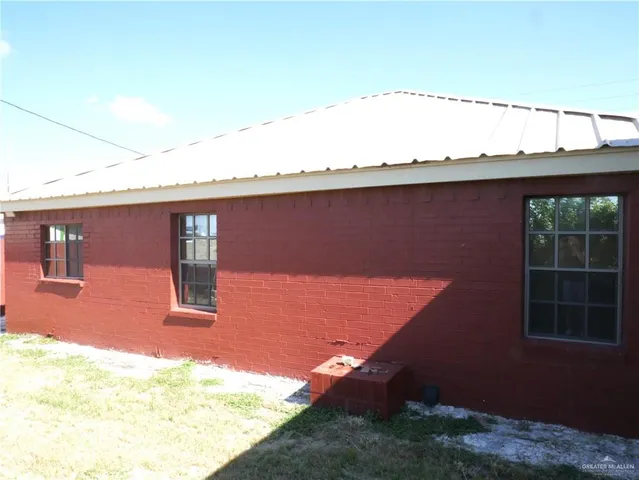 $1,300 | 1020 Tamaulipas Street, Weslaco, TX 78596