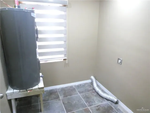 $1,300 | 1020 Tamaulipas Street, Weslaco, TX 78596