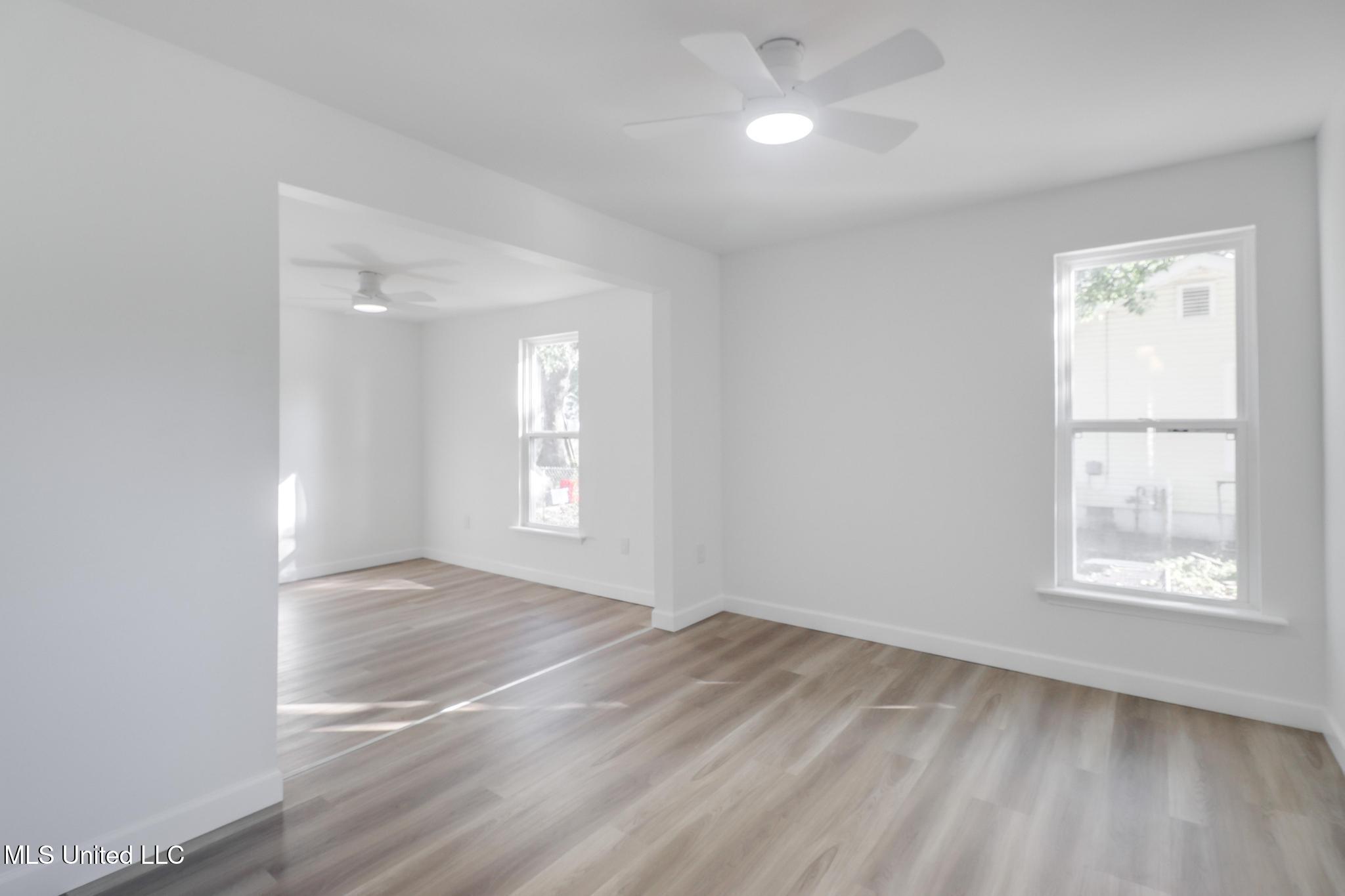 910 22nd Street Gulfport, MS 39501 - Photo 14 of 20 Photo Dec 09 2025, 10 24 35 AM