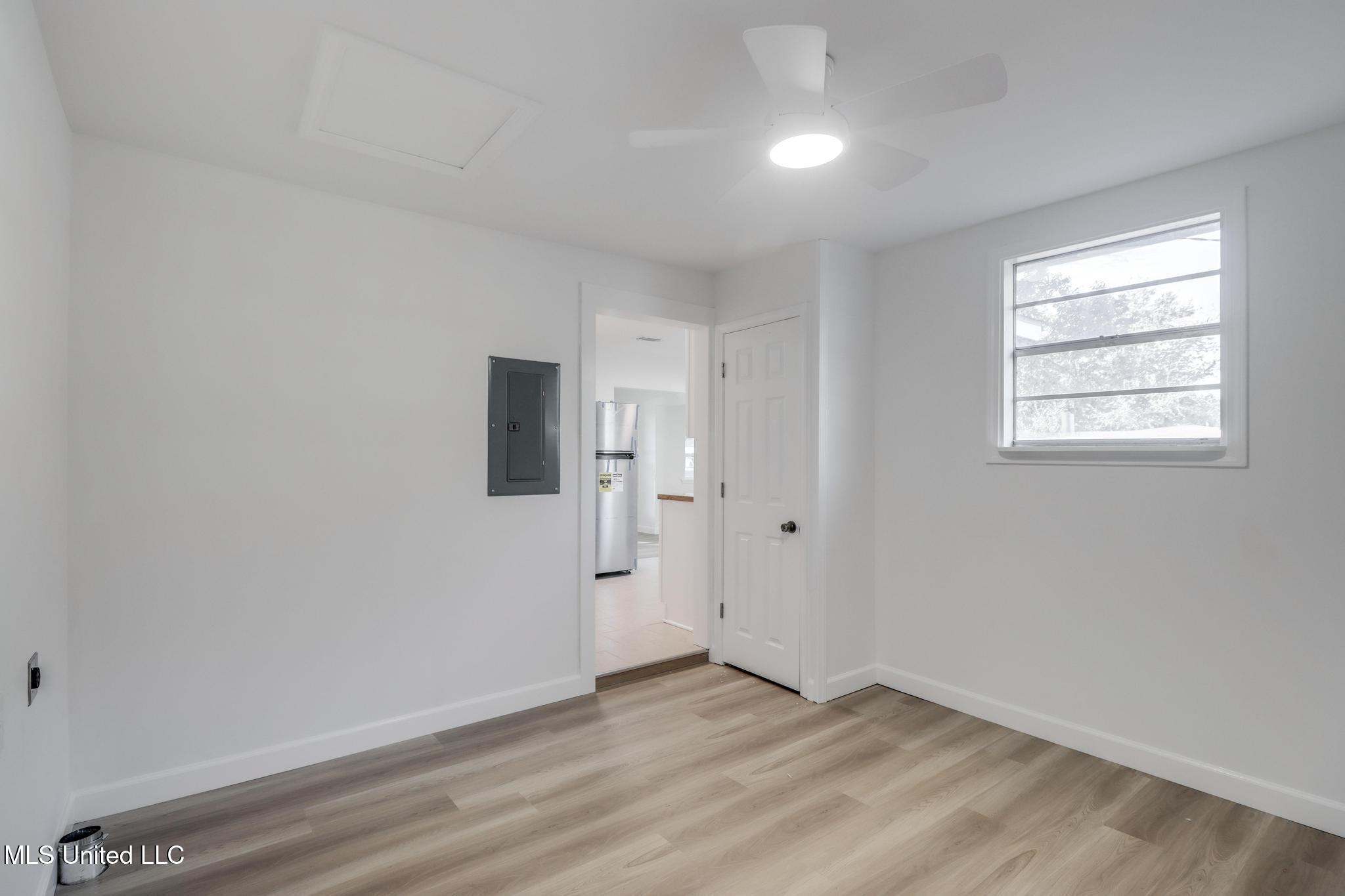 910 22nd Street Gulfport, MS 39501 - Photo 10 of 20 Photo Dec 09 2025, 10 22 06 AM (2)