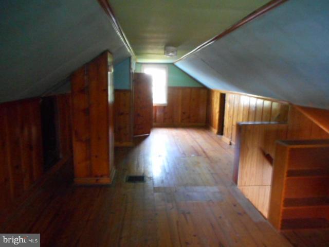 930 Woodlynn Road Baltimore, MD 21221 - Photo 20 of 26 Bedroom