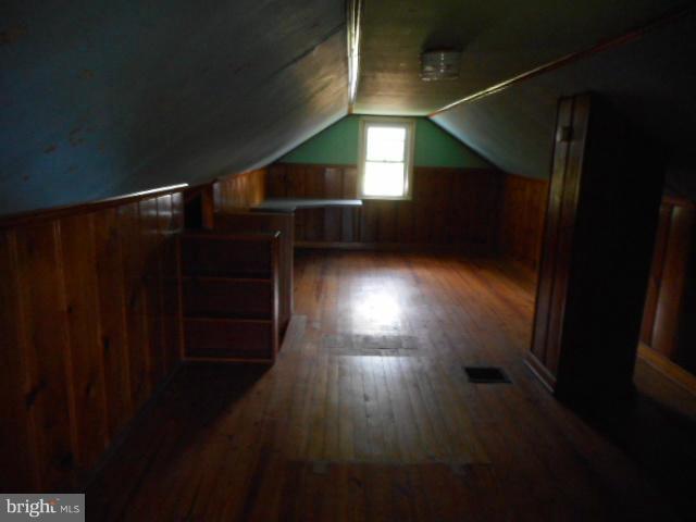 930 Woodlynn Road Baltimore, MD 21221 - Photo 21 of 26 Bedroom