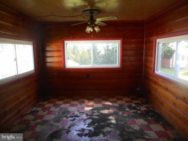 930 Woodlynn Road Baltimore, MD 21221 - Photo 10 of 26 Dining Room