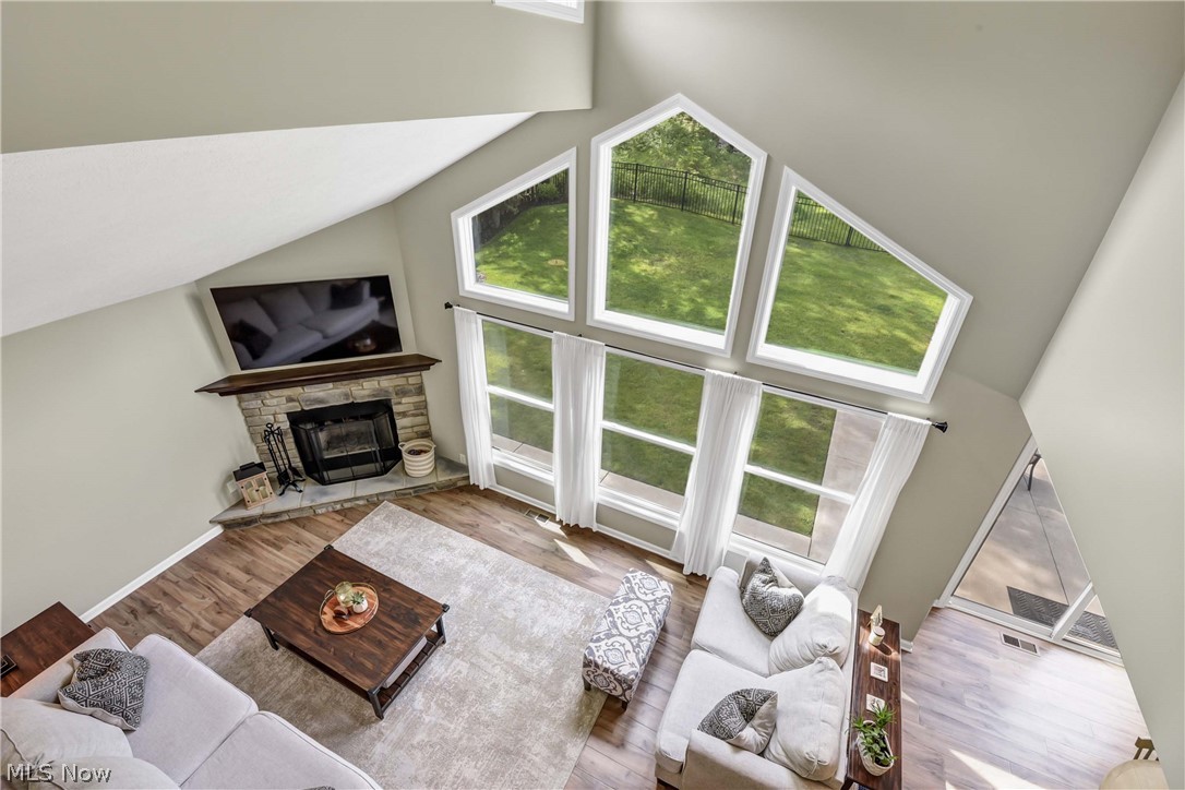 7599 Albion Road North Royalton, OH 44133 - Photo 18 of 45 2 story great room