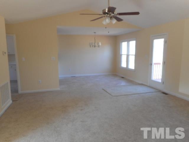 388 Godwin Road Benson, NC 27504 - Photo 5 of 14