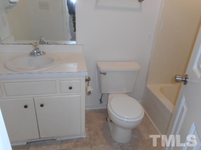 388 Godwin Road Benson, NC 27504 - Photo 8 of 14