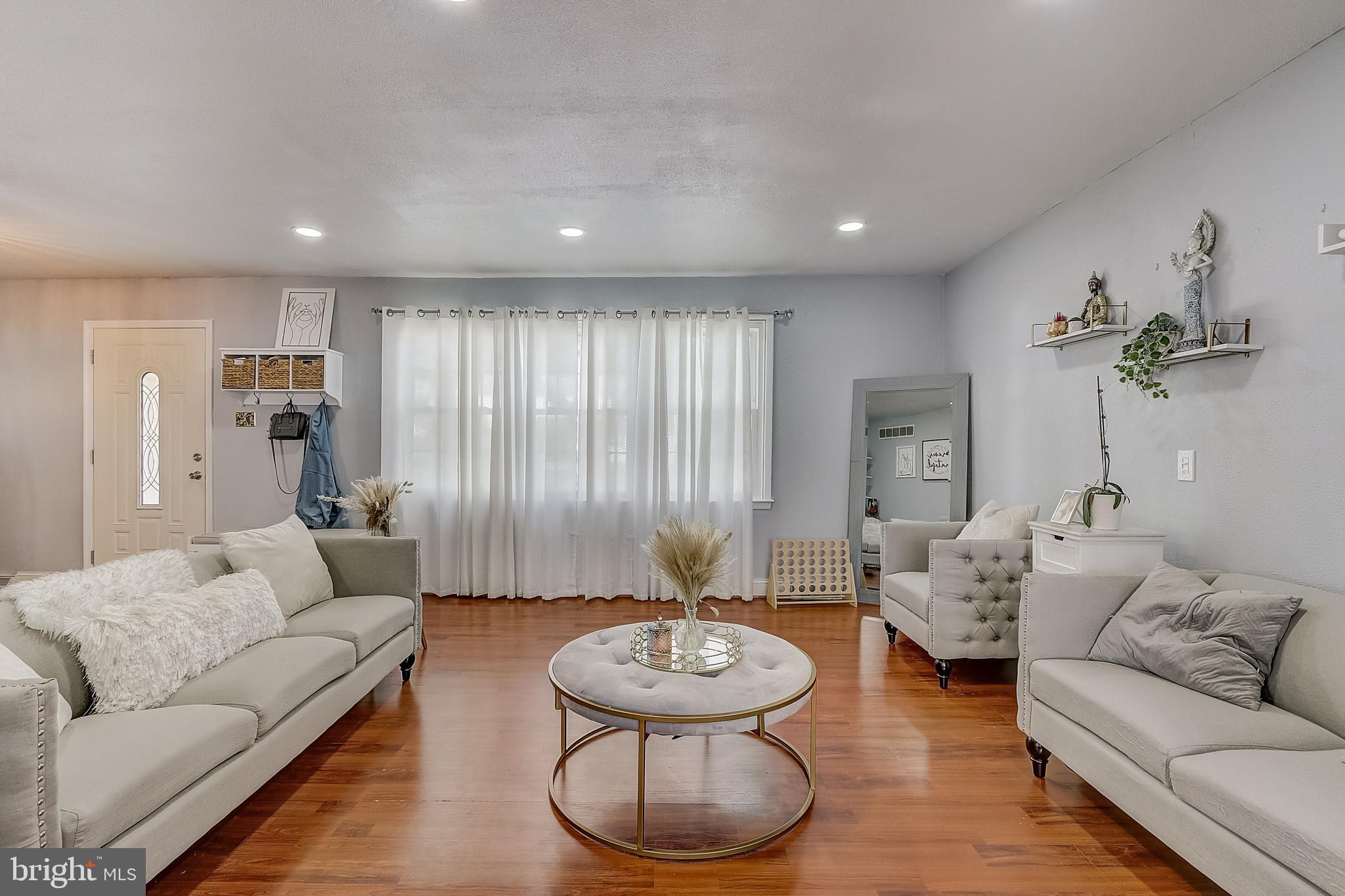 513 Brook Lane Warminster, PA 18974 - Photo 11 of 54