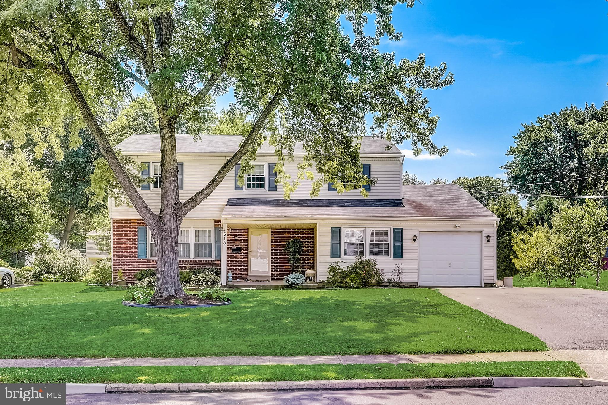 513 Brook Lane Warminster, PA 18974 - Photo 4 of 54