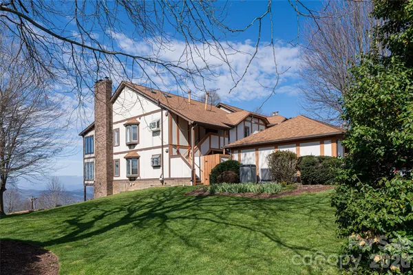 $549,000 | 1203 Fleetwood Plaza, Hendersonville, NC 28739