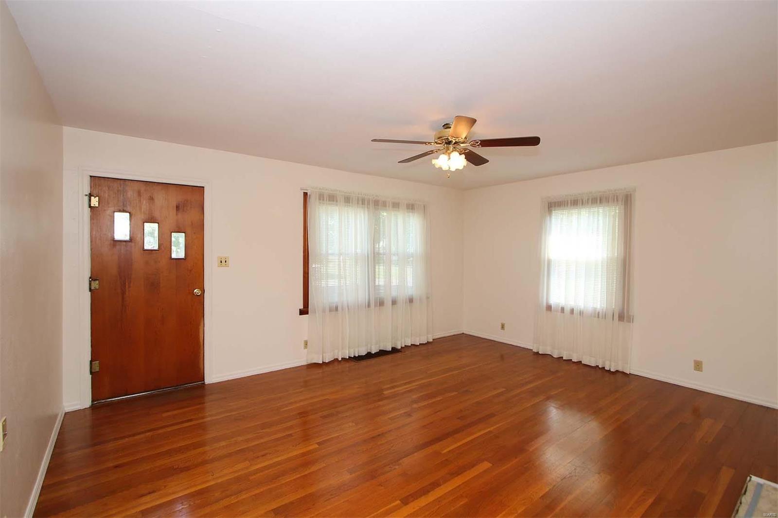 123 West 2nd Street Roxana, IL 62084 - Photo 2 of 23