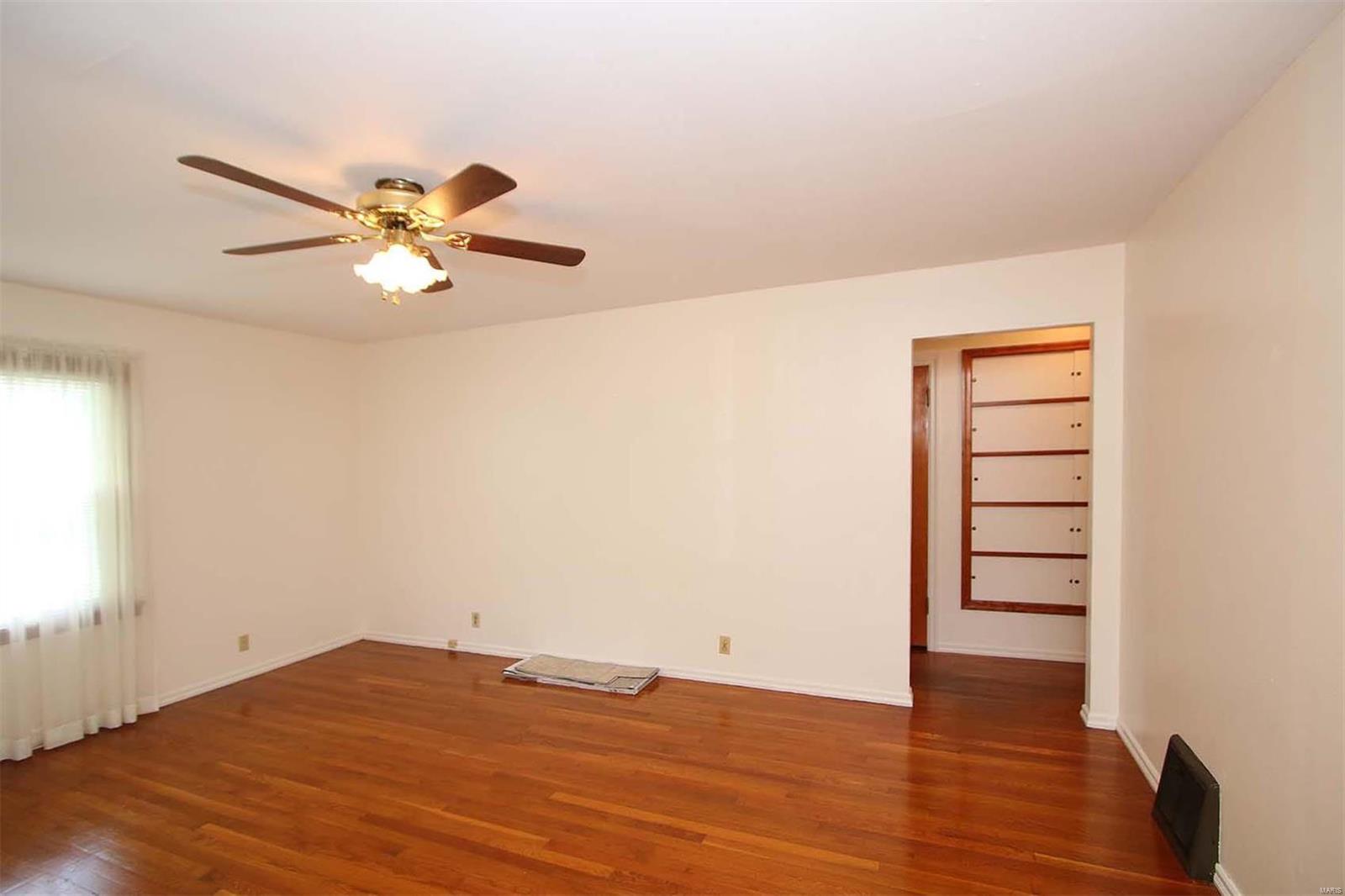 123 West 2nd Street Roxana, IL 62084 - Photo 5 of 23
