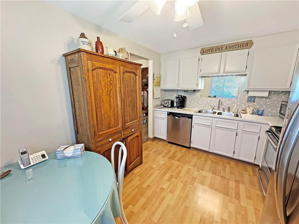 2303 Firethorn Road Bridgeville, PA 15017 - Photo 10 of 25 Stainless steel appliances are included.