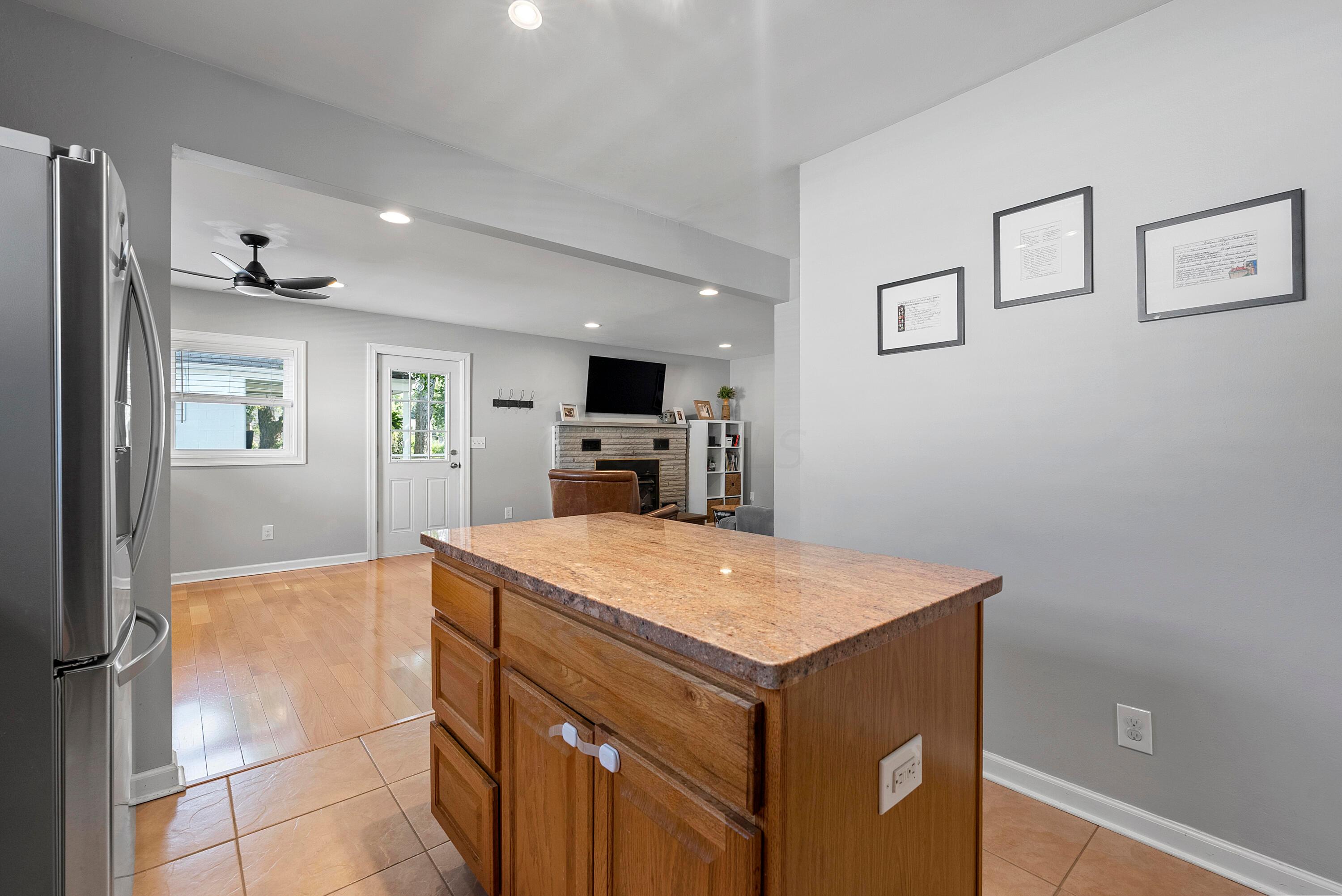 2254 Shrewsbury Road Columbus, OH 43221 - Photo 22 of 40 Kitchen