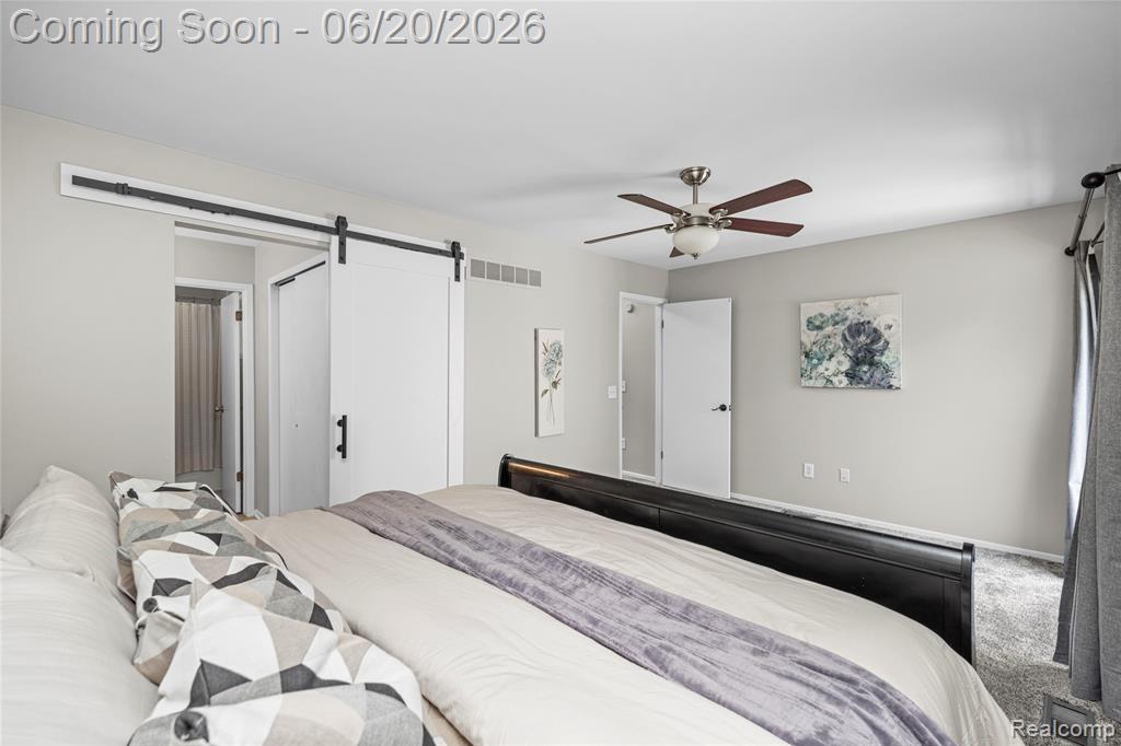 39455 Country Lane Novi, MI 48375 - Photo 28 of 52