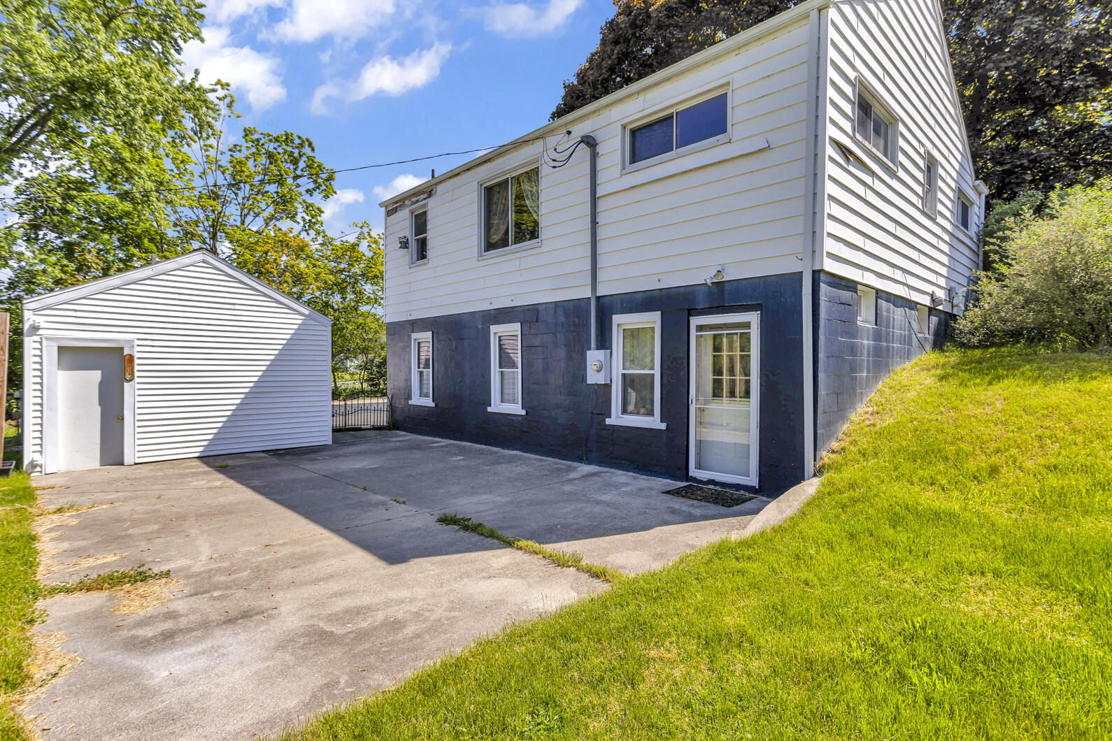 228 Ballard Road Jackson, MI 49201 - Photo 20 of 40 0N0A6940