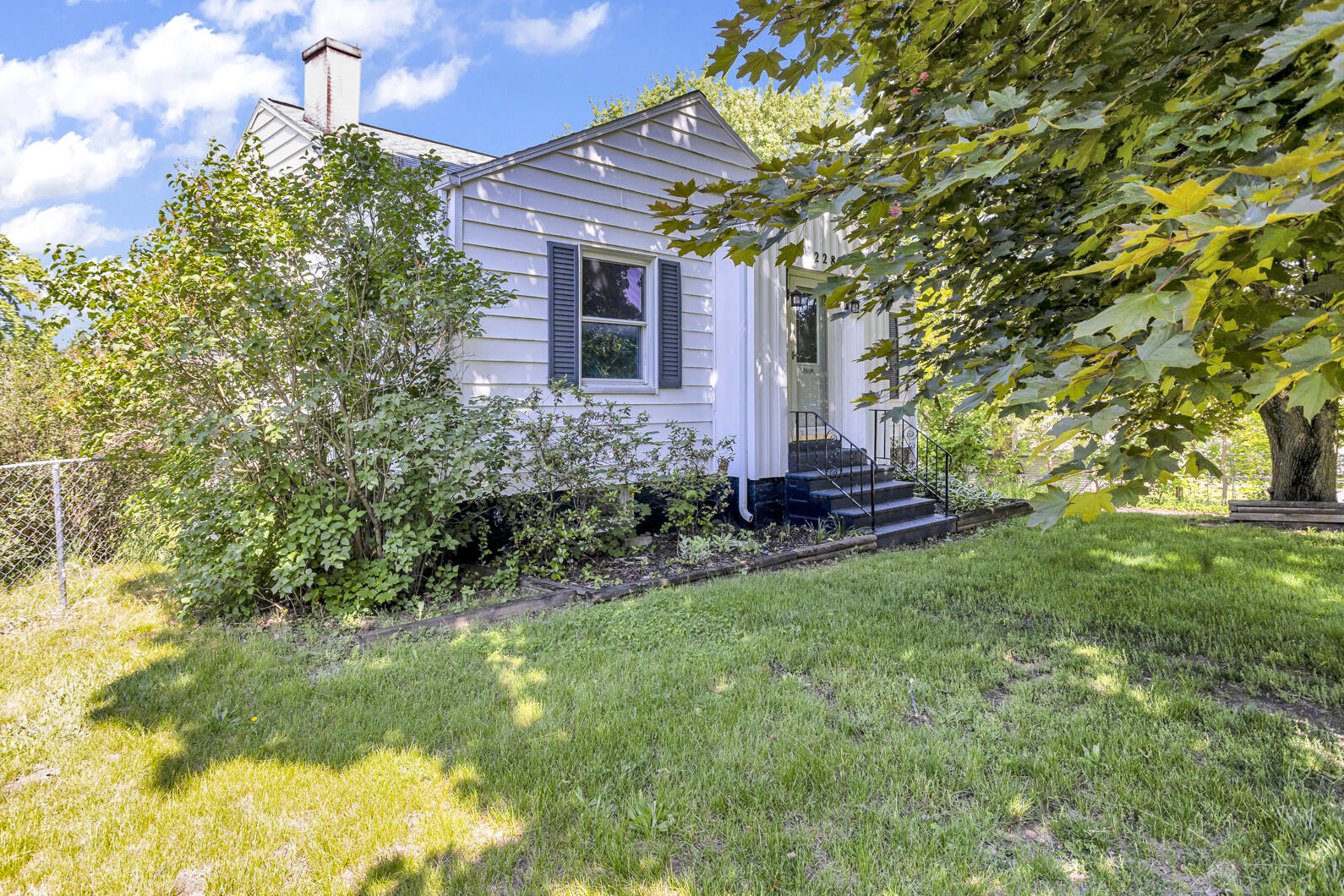 228 Ballard Road Jackson, MI 49201 - Photo 36 of 40 0N0A6933