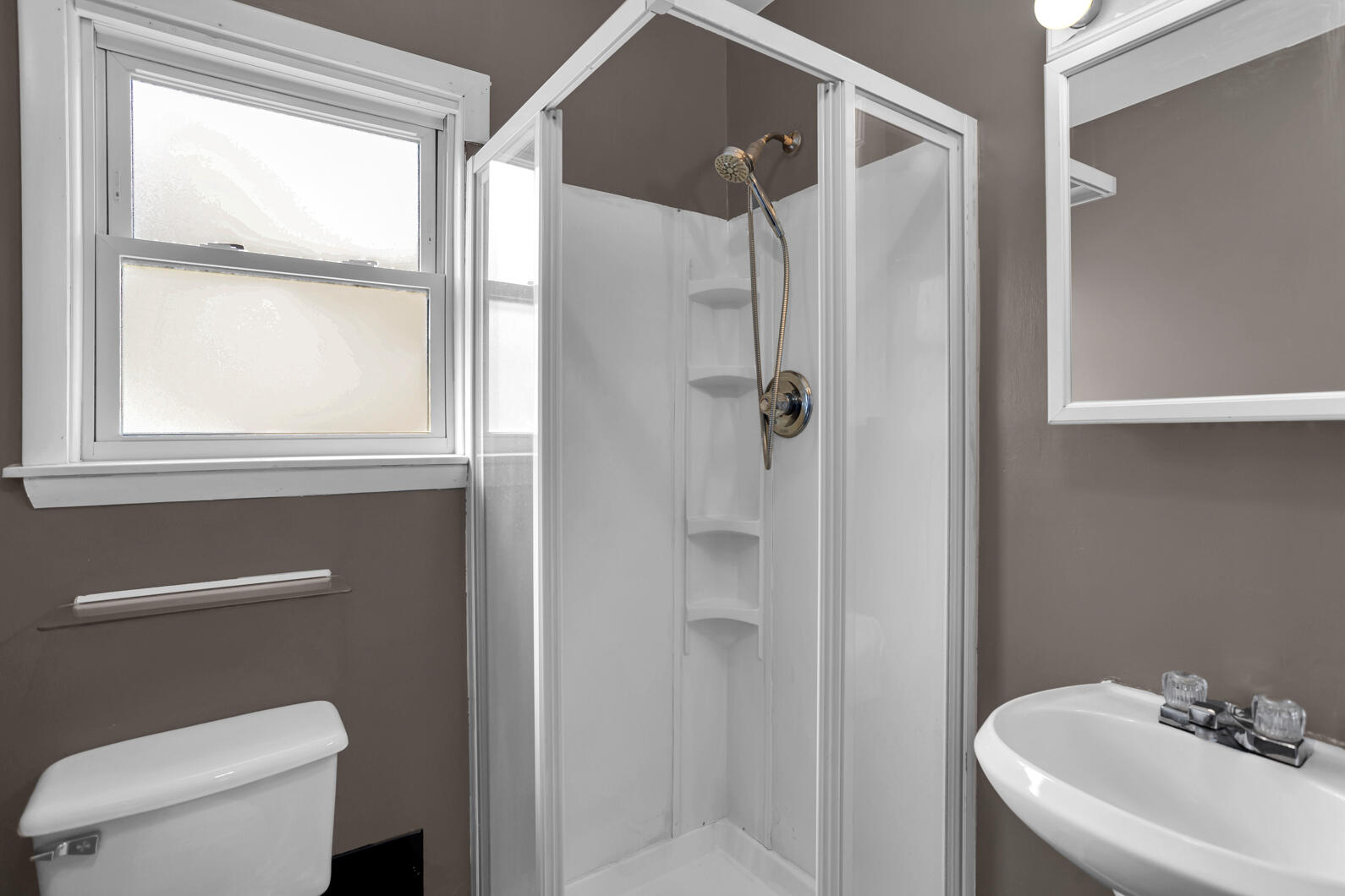 228 Ballard Road Jackson, MI 49201 - Photo 5 of 40 0N0A7029