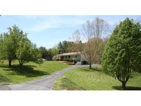 157 Spice Hollow Road Johnson City, TN 37604 - Photo 1 of 24 Main