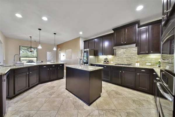$850,000 | 25003 Waterstone Estates Circle East, Tomball, TX 77375