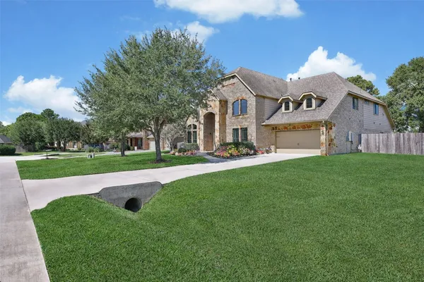 $850,000 | 25003 Waterstone Estates Circle East, Tomball, TX 77375