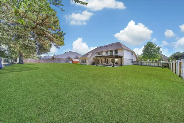 $850,000 | 25003 Waterstone Estates Circle East, Tomball, TX 77375