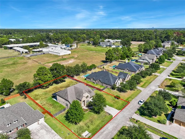 $850,000 | 25003 Waterstone Estates Circle East, Tomball, TX 77375