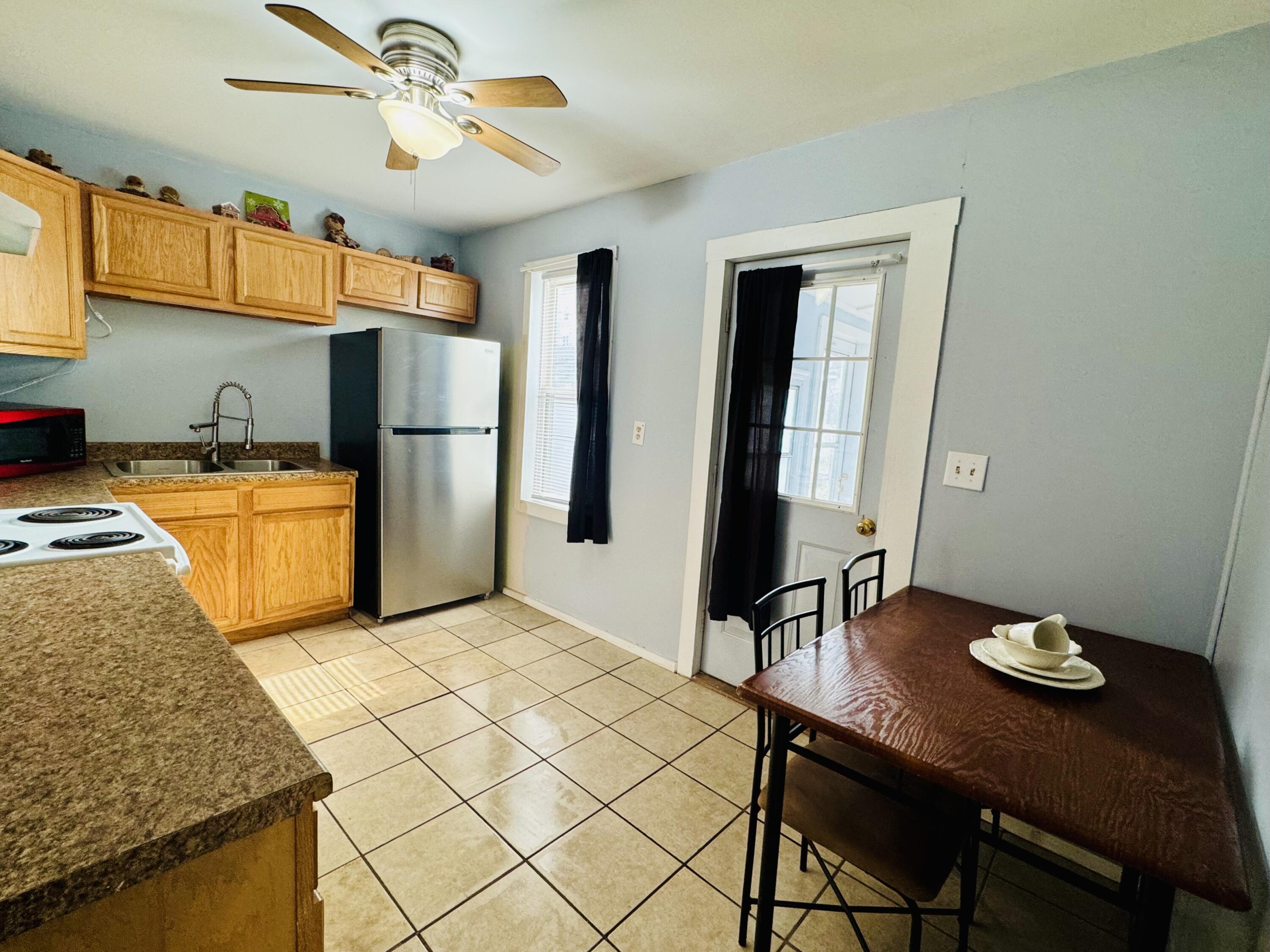 319 East Hazel Street Covington, VA 24426 - Photo 11 of 21 IMG_4640