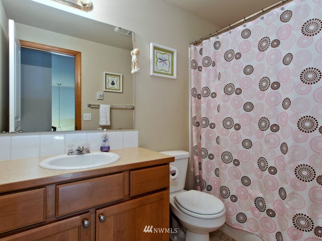 11658 Southeast 189th Place Renton, WA 98058 - Photo 13 of 21 Gallery Image 13
