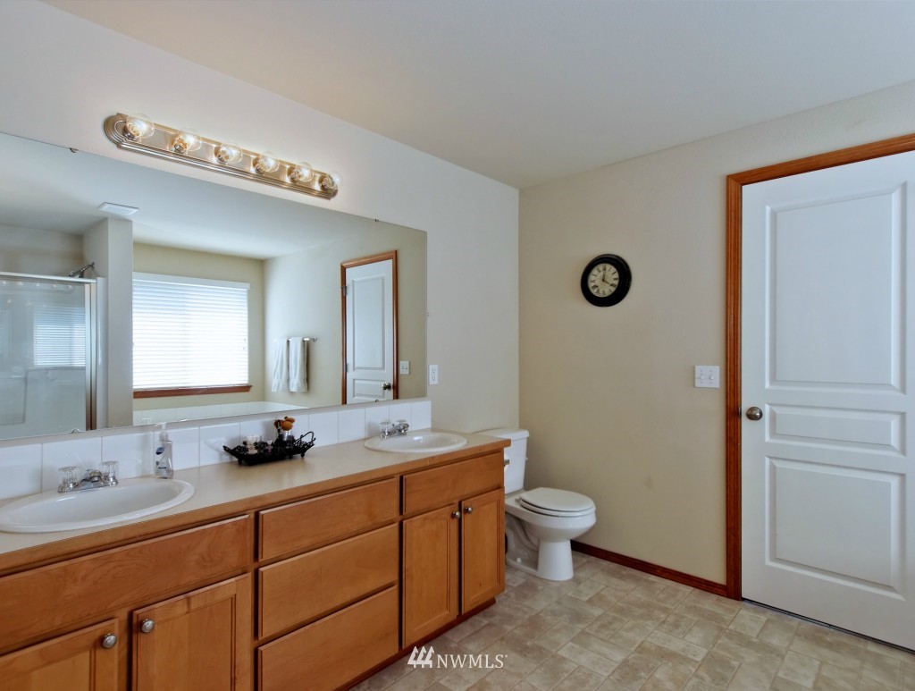 11658 Southeast 189th Place Renton, WA 98058 - Photo 15 of 21 Gallery Image 15