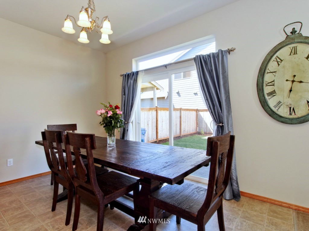 11658 Southeast 189th Place Renton, WA 98058 - Photo 4 of 21 Gallery Image 4