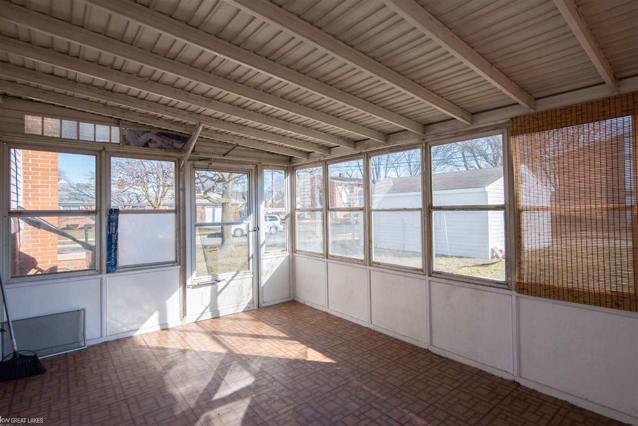 18970 Frazho Road Roseville, MI 48066 - Photo 27 of 53