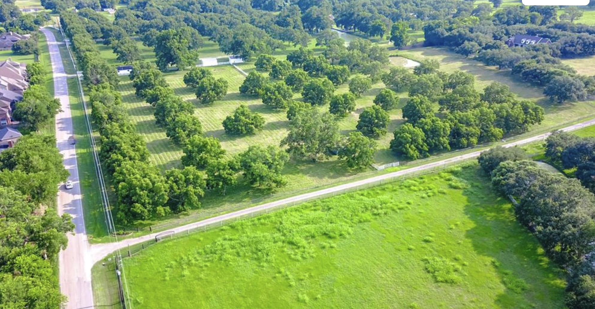 4309 Bowser Road Fulshear, TX 77441 - Photo 20 of 21 a view of a garden from a balcony