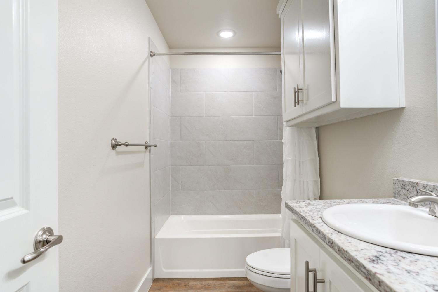 7513 87th Street Lubbock, TX 79424 - Photo 34 of 42 2nd Full Bath