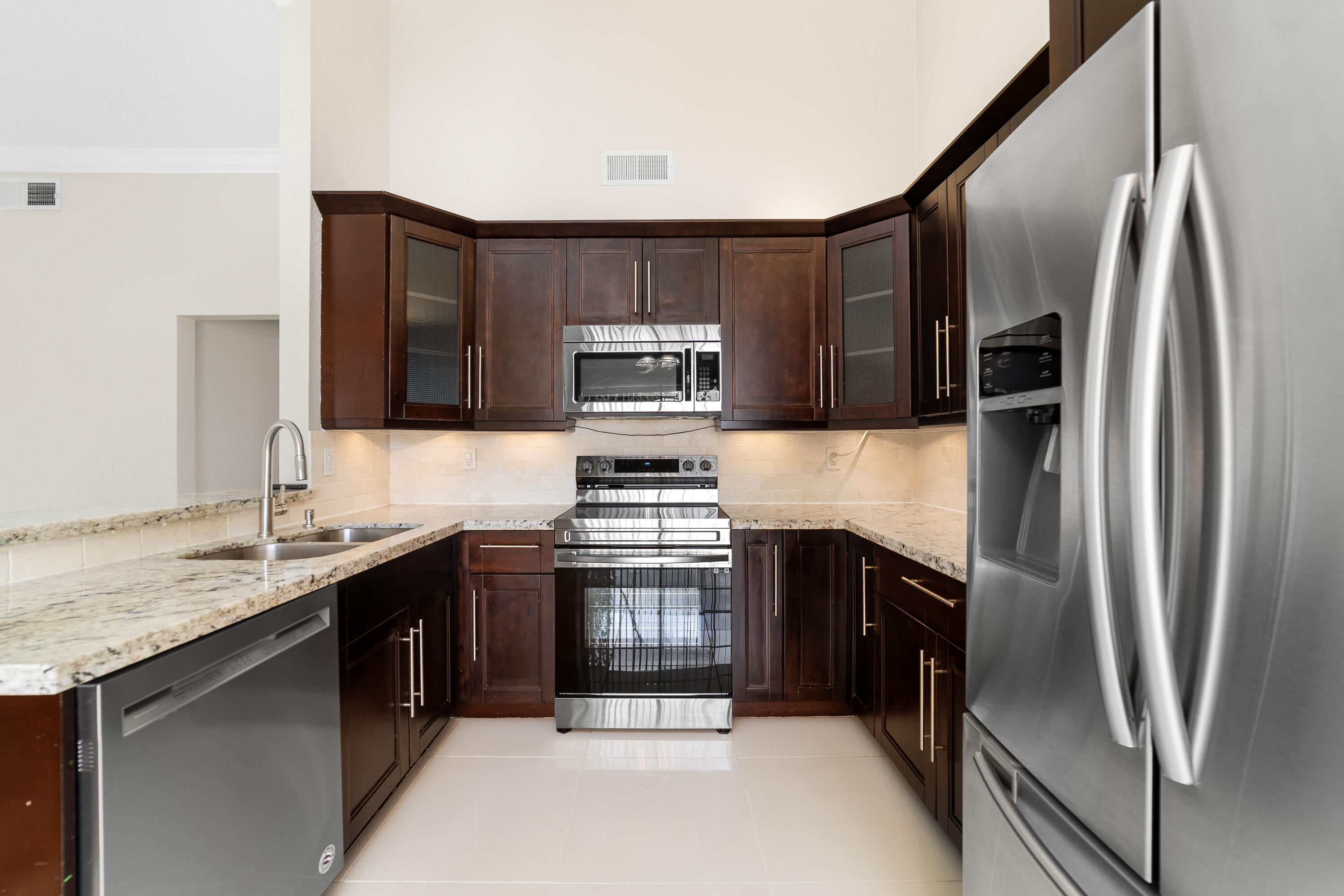8390 Rural Lane Boca Raton, FL 33433 - Photo 8 of 37 _DSC0016