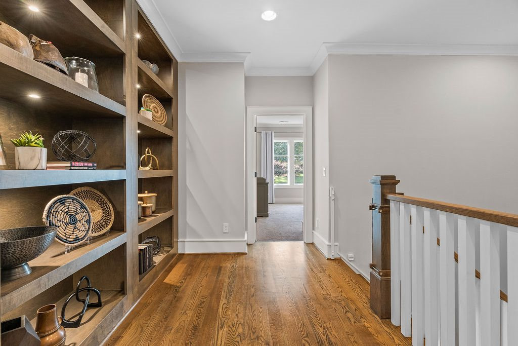 1728 Nottingham Road Raleigh, NC 27607 - Photo 20 of 30 Second Floor Hallway