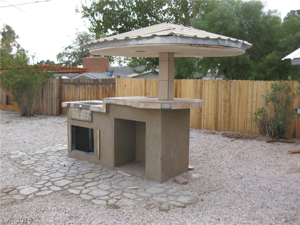 3613 Riviera Avenue Las Vegas, NV 89107 - Photo 7 of 19
